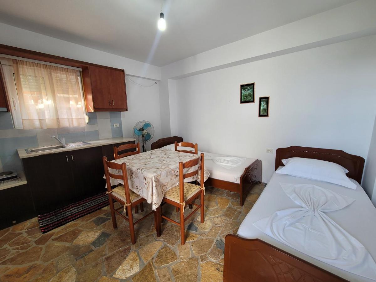 Petrefi Apartments Ksamil Kültér fotó