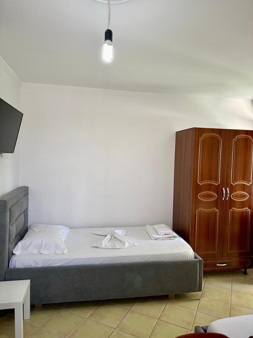 Petrefi Apartments Ksamil Kültér fotó