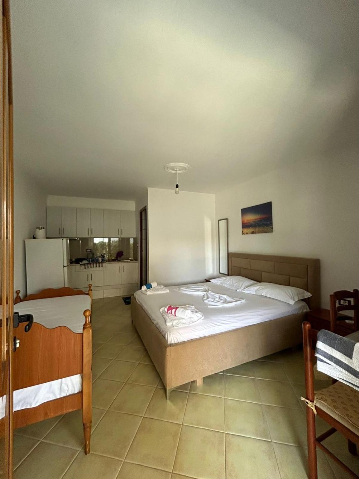 Petrefi Apartments Ksamil Kültér fotó